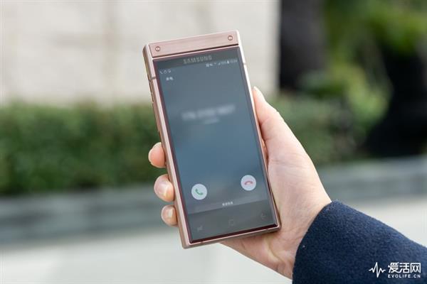 感受三星W2019的人生哲学：回归本质