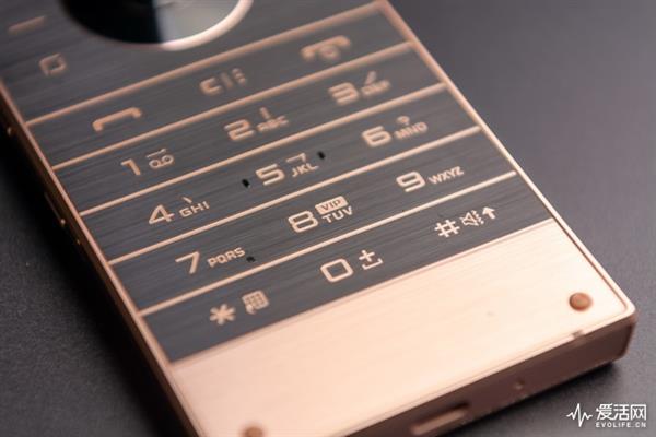 感受三星W2019的人生哲学：回归本质