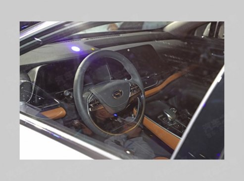 简约科技风 广汽新能源Aion S内饰曝光