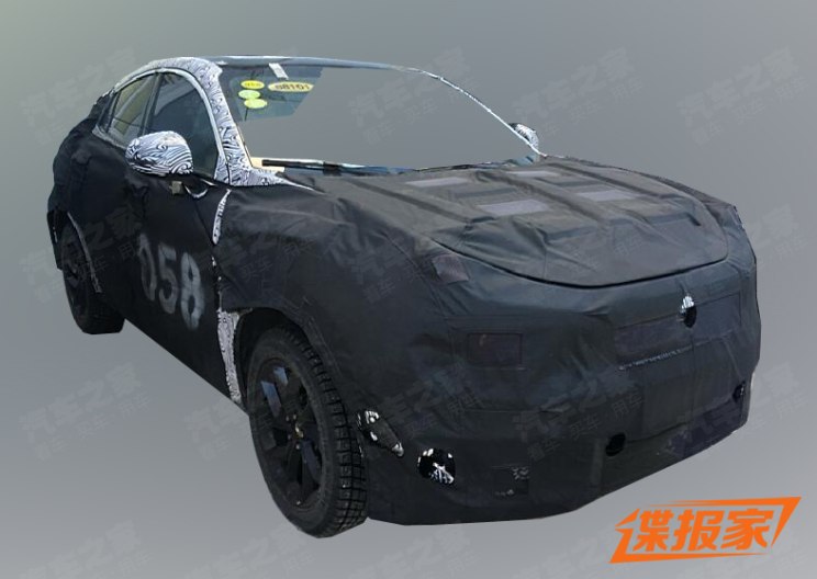 会叫“04”吗？ 曝领克轿跑SUV最新谍照