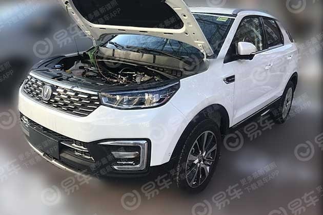 换装电子挡杆 长安新款CS55谍照曝光