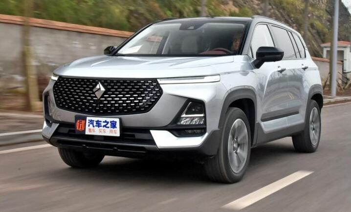 特立独行的实力派 试驾体验宝骏RS-5