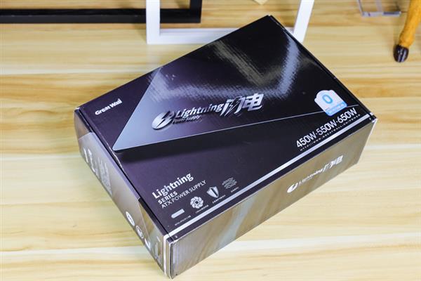 长城闪电550电源上手：大功率支持还带RGB光效
