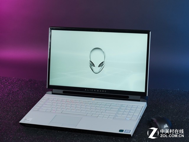 真用了外星科技？Alienware Area-51m评测
