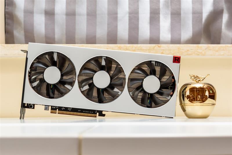 AMD 7nm Radeon VII显卡深度评测