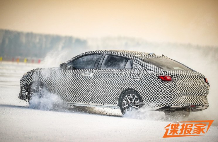 上海车展亮相 东风风神轿车D53谍照曝光