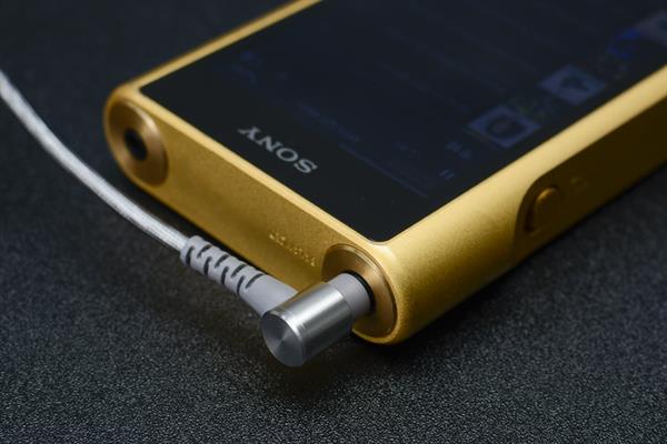 索尼IER-Z1R旗舰耳机评测：配金砖享受顶级解析般醇音