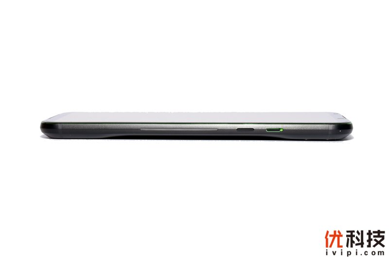 不是所有旗舰都叫游戏手机 黑鲨游戏手机2评测