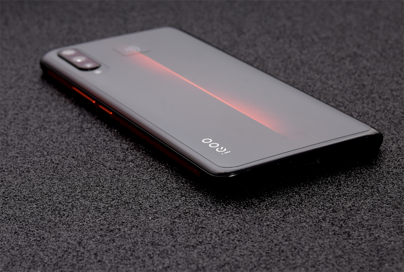 追求极致的性能猛兽 iQOO手机全面体验