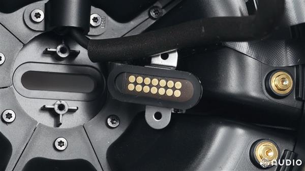 苹果HomePod国行版拆解：用料真豪华