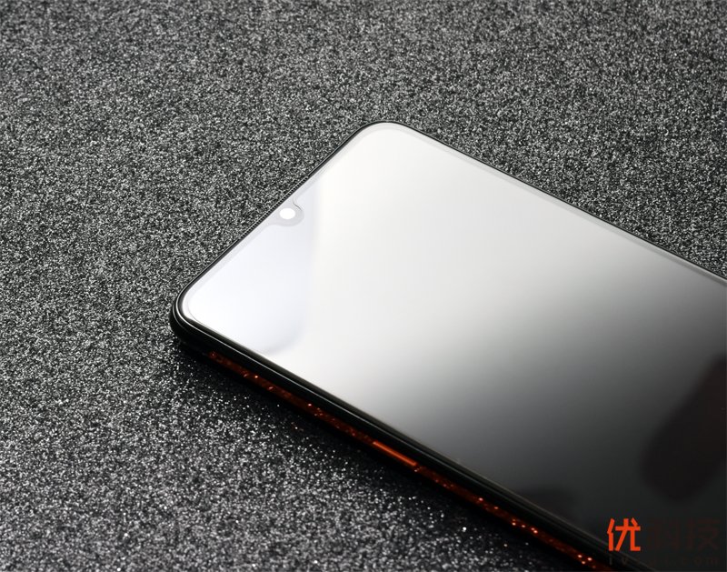 高颜值的性能猛兽 iQOO手机真机图赏