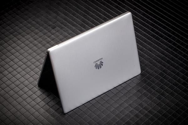 首发3999元妥妥爆品！八代酷睿i3新版华为MateBook 13遭疯抢