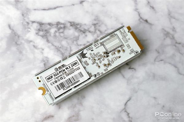 这SSD比笔记本还要厚 影驰HOF M.2 512GB上手