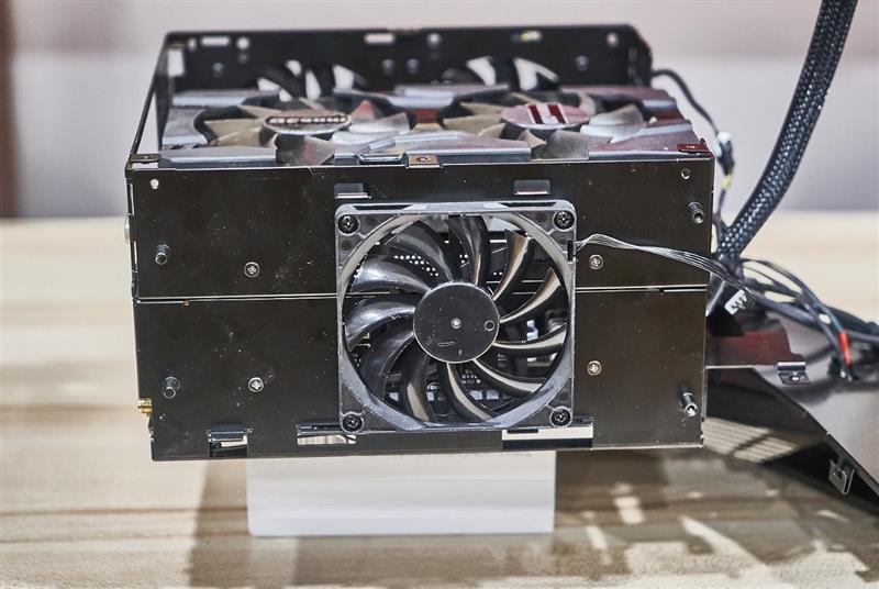 最迷你的高性能主机！索泰Gaming PC MEK mini主机评测：散热堪比台式