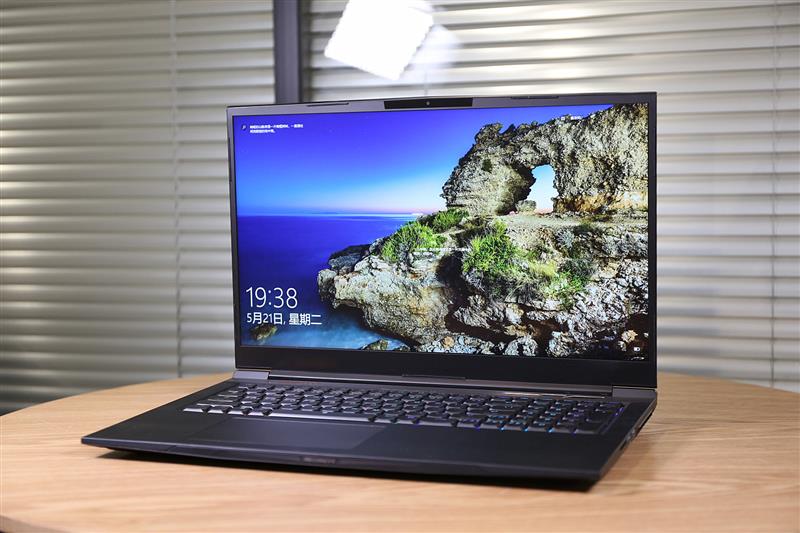 给你想要的一切！机械革命深海泰坦X9Ti-R评测