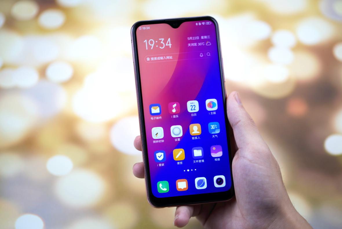 时刻畅玩！vivo Y3性能体验：不愧中端新宠