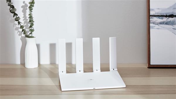 高性能路由首选！自研凌霄四核CPU加持 <a href='https://www.huawei.com/cn/?ic_medium=direct&ic_source=surlen' target='_blank'><u>华为</u></a>路由WS5200四核版预售