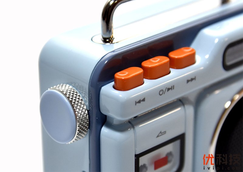 怀旧与新潮并存的艺术品 i8 MOCA蓝牙音箱体验