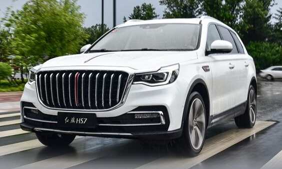 动力充沛行驶稳重 试驾红旗HS7 3.0T