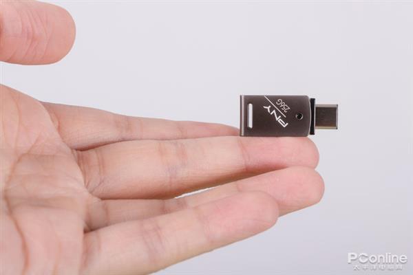 PNY USB3.1双接口U盘上手：双高速传输接口