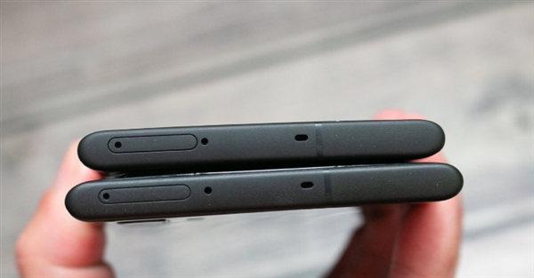 下月发 三星Galaxy Note 10系列机模上手：挖孔屏+屏幕指纹