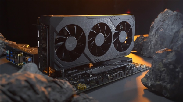 华硕非公版RX 5700首次曝光：三风扇＋双八针供电