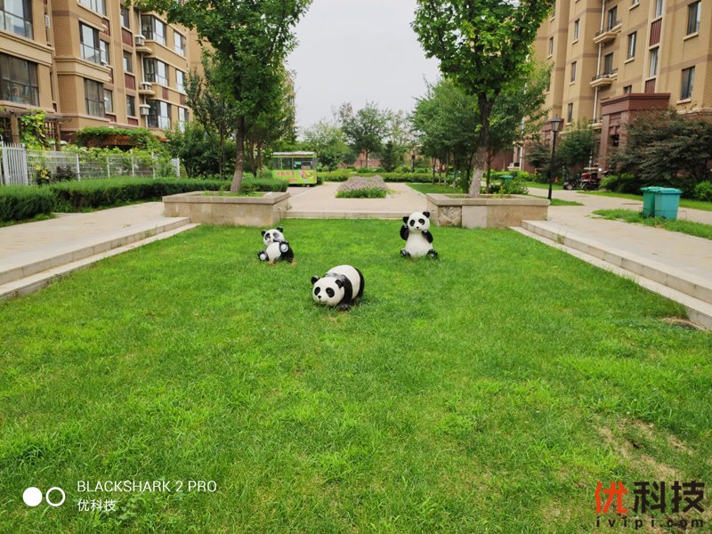 骁龙855Plus+12G性能王者 黑鲨游戏手机2 Pro评测