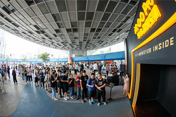 线下首发火爆！iQOO Pro 5G版激发全民高度关注