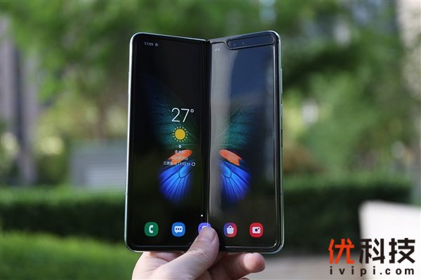 <a href='https://www.samsung.com/cn/' target='_blank'><u>三星</u></a>Galaxy Fold北美订单悉数被砍：5G版取消