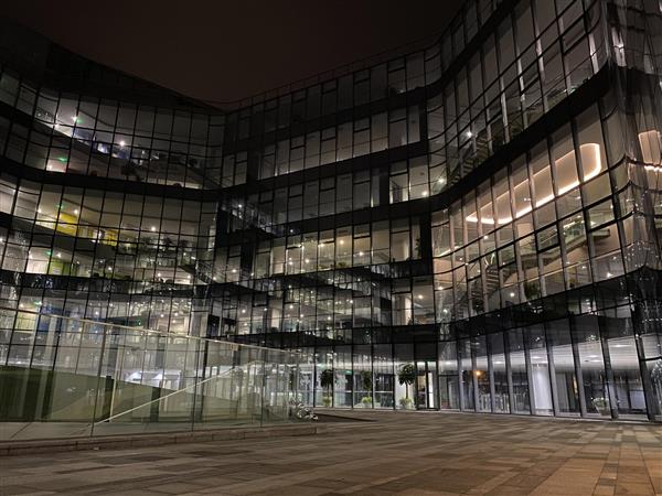 iPhone 11 Pro Max评测：浴霸三摄能行么？太能了！