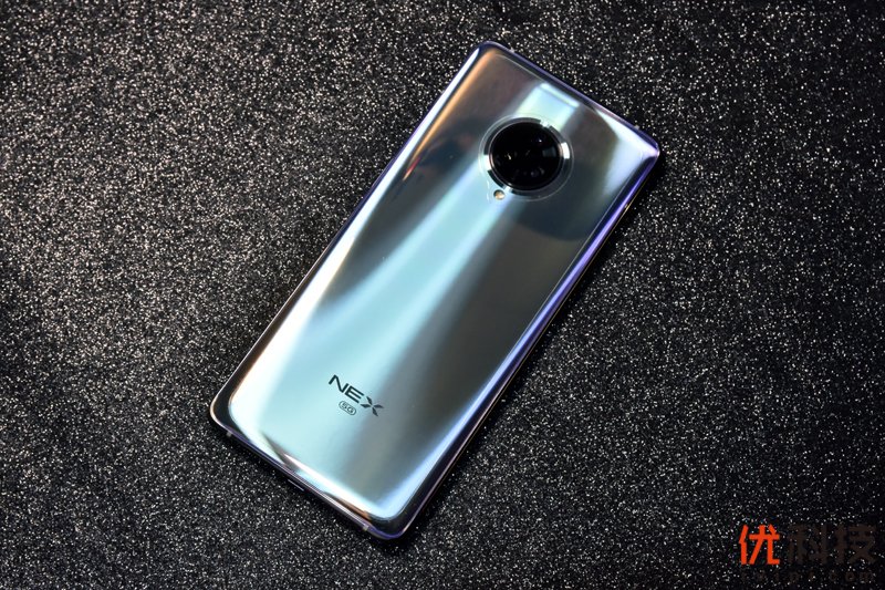 不仅高颜值，还有更多惊喜 vivo NEX 3评测