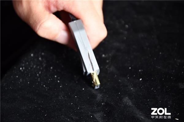 DP线拆解评测 电钻暴力测试398元的DP线一拆到底