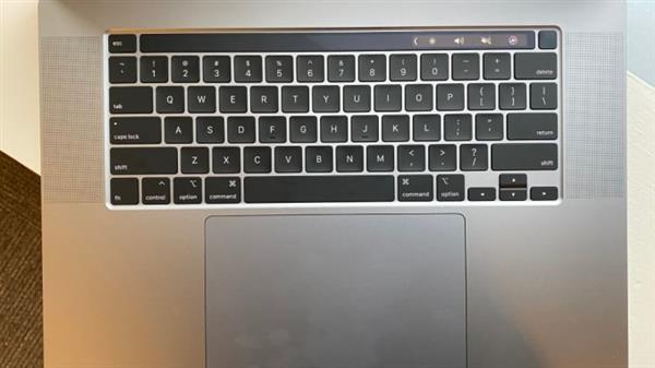<a href='https://www.apple.com/cn/' target='_blank'><u>苹果</u></a>16寸Macbook Pro笔记本发布 蝶式键盘终于改掉了