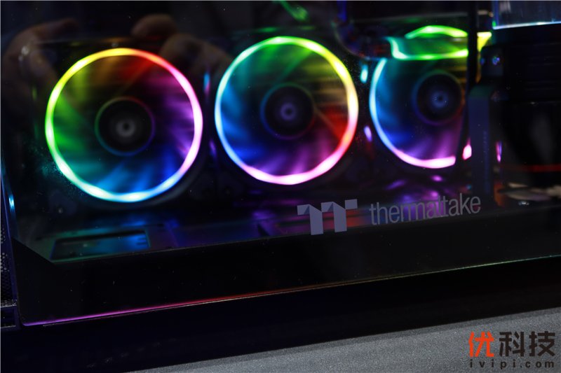 为了梦想的艺术而努力 Tt曜越电竞嘉年华上再推多款力作