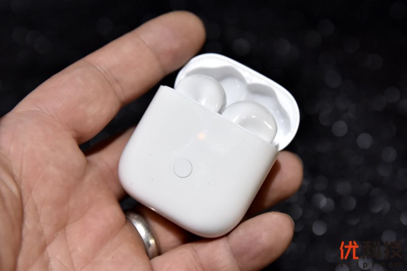 专业低音强化无延迟 realme Buds Air真无线耳机评测