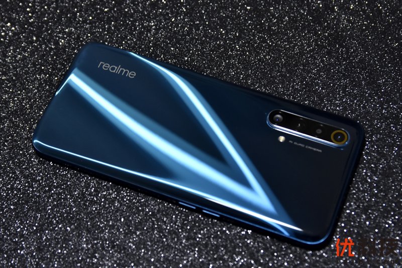 真香级5G青年旗舰 realme 真我 X50 5G评测