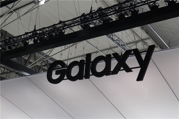 来找不同！三星Galaxy S20系列真机照片曝光 全系矩阵相机加持