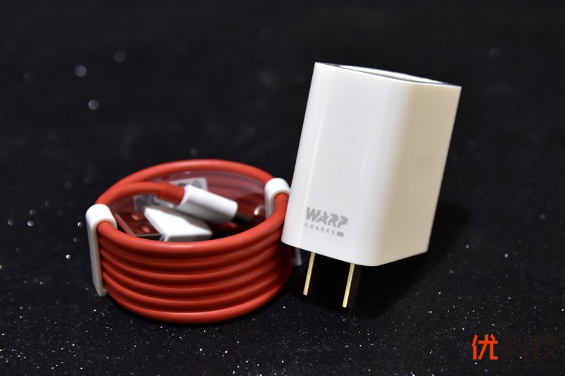 不仅是颜值巅峰，更是性能旗舰 一加7T Pro评测