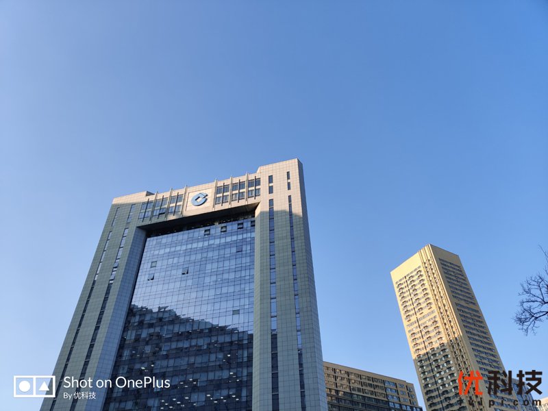 不仅是颜值巅峰，更是性能旗舰 一加7T Pro评测