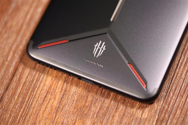 小米10劲敌 红魔5G GeekBench跑分曝光：有多个版本