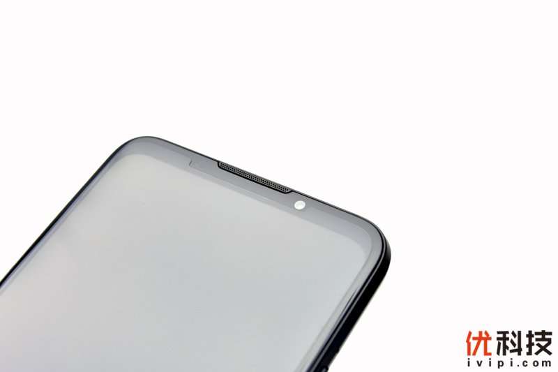 不仅高颜值而且更能打 腾讯黑鲨游戏手机3全面评测