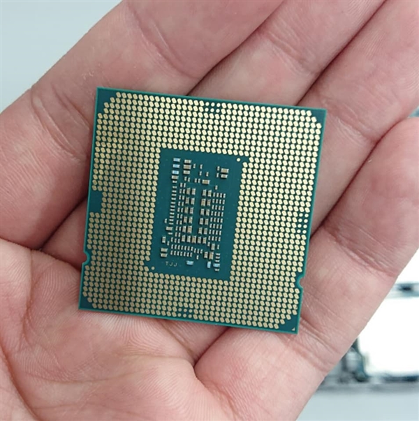 Intel十代桌面酷睿4月13日发布：i5-10400正式版高清真图首曝