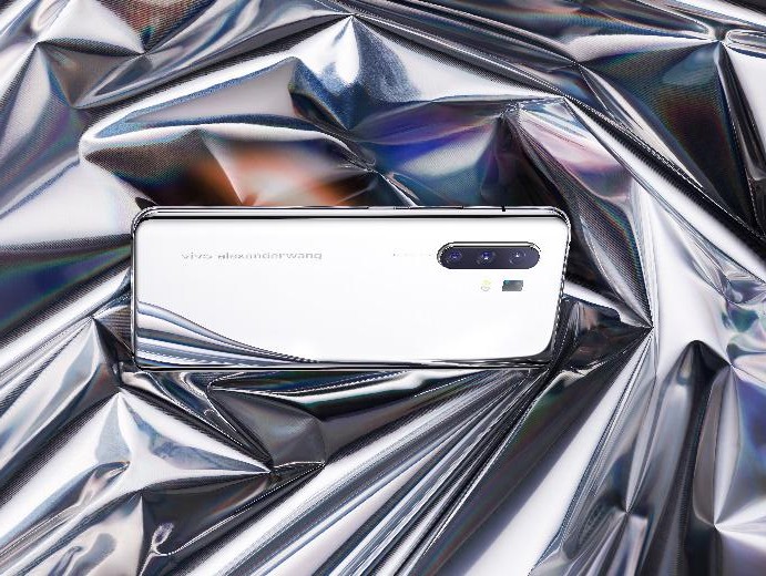 全镜面设计，vivo X30系列alexanderwang联名限定版外观曝光