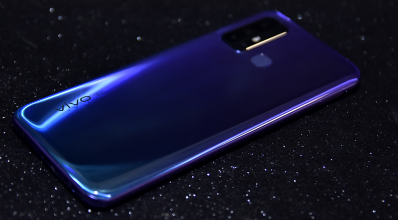 超值水桶型双模5G手机 vivo Z6优科技开箱体验