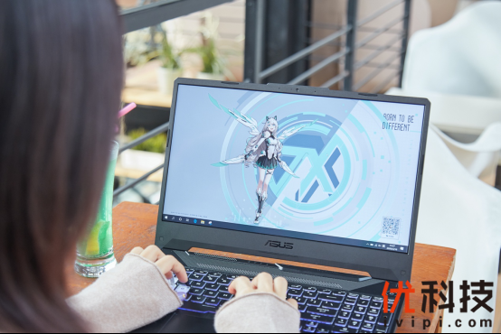 秀出144Hz沉浸大屏 天选亲民价位追番别有风味