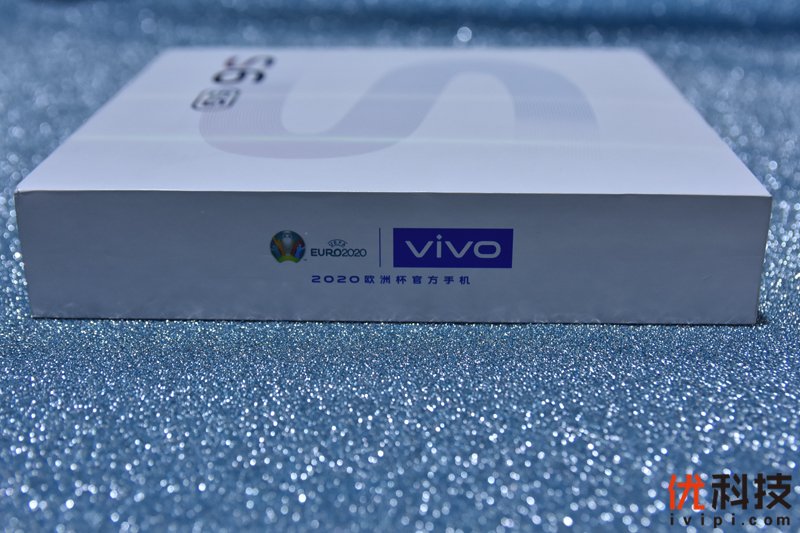 颜值惊艳自拍旗舰 <a href='http://www.vivo.com.cn/vivo/s6/' target='_blank'><u>vivo S6</u></a><a href='/' target='_blank'><u>优科技</u></a>评测