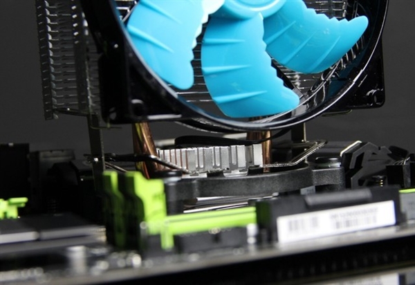 商家不会告诉你的电脑技巧 全学会就是高手