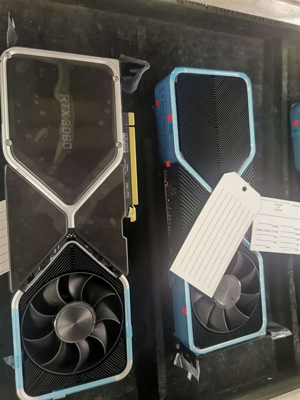 RTX 3080工程卡谍照曝光：双面风扇、赛博朋克风