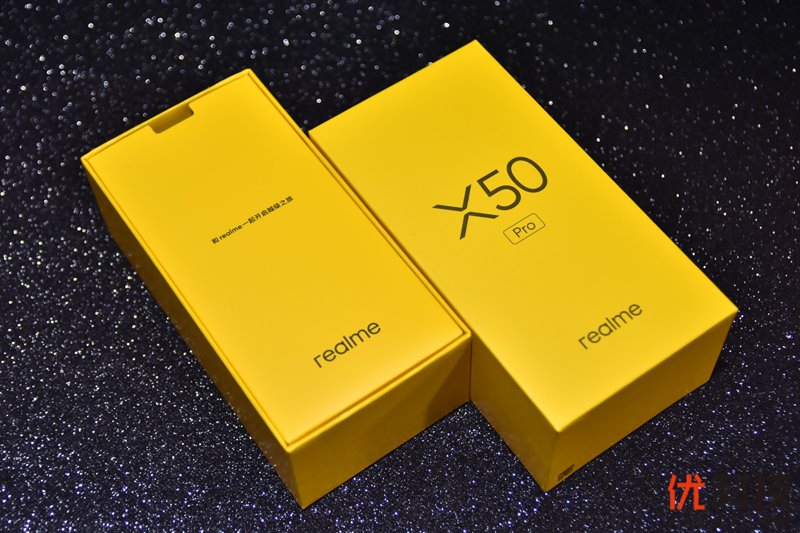 专为真粉玩家打造 <a href='https://www.realme.com/cn/realme-x50-pro-play' target='_blank'><u>realme X50 Pro玩家</u></a>版<a href='/' target='_blank'><u>优科技</u></a>评测