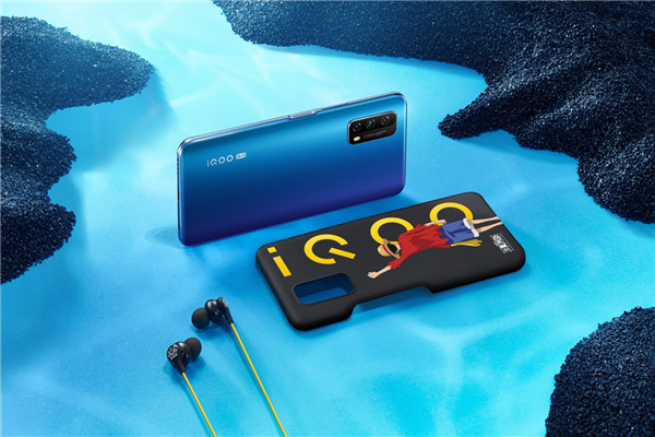 iQOO Z1x 5G流畅先锋燃爆今夏，航海王定制礼盒7月22日开抢